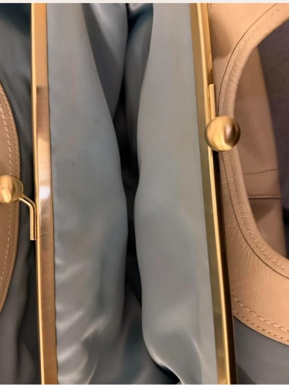 Coach Ergo 2010 White Cream Kisslock Elegant Women’s White Leather Shoulder Bag - Picture 7 of 8